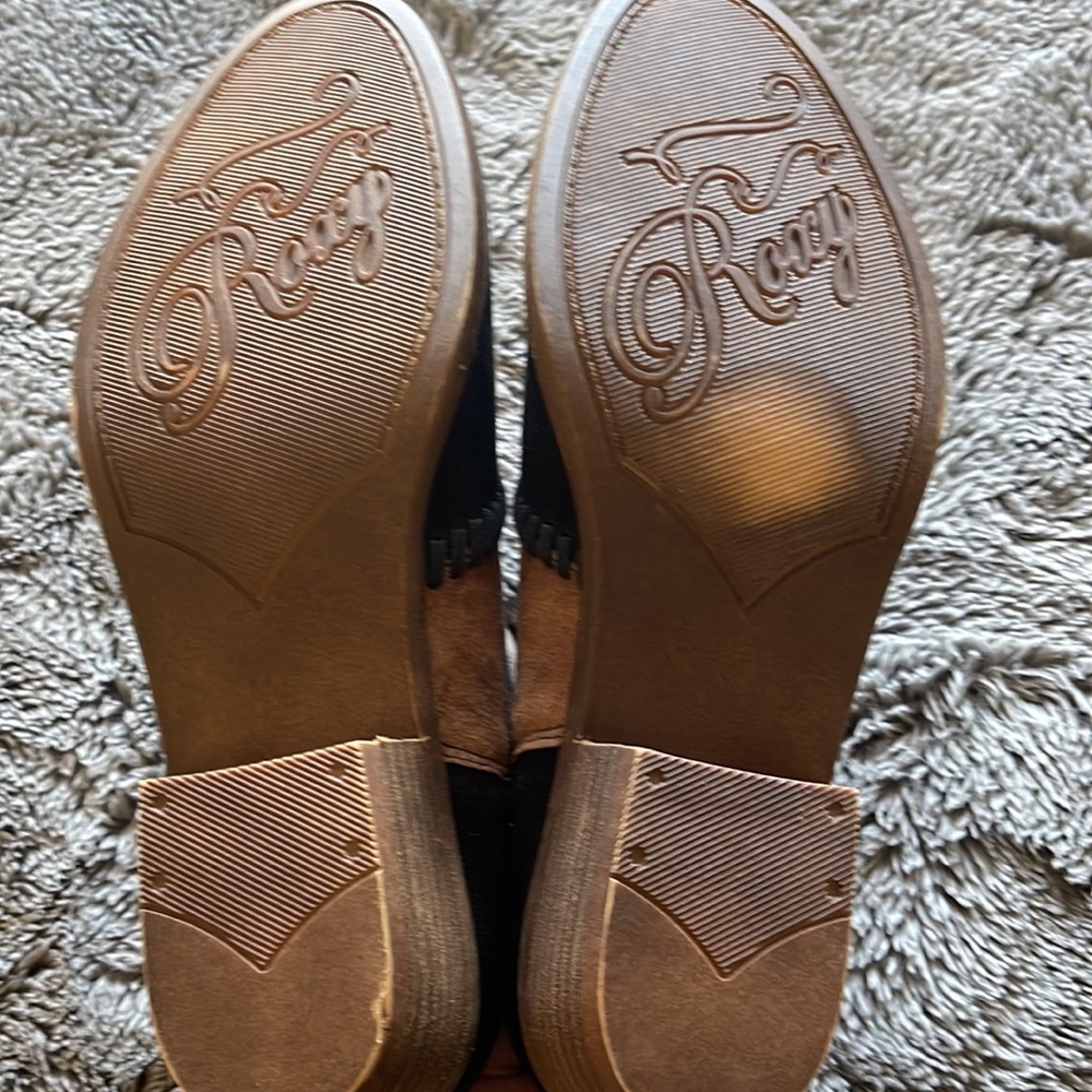 Roxy booties - Picture 3 of 6